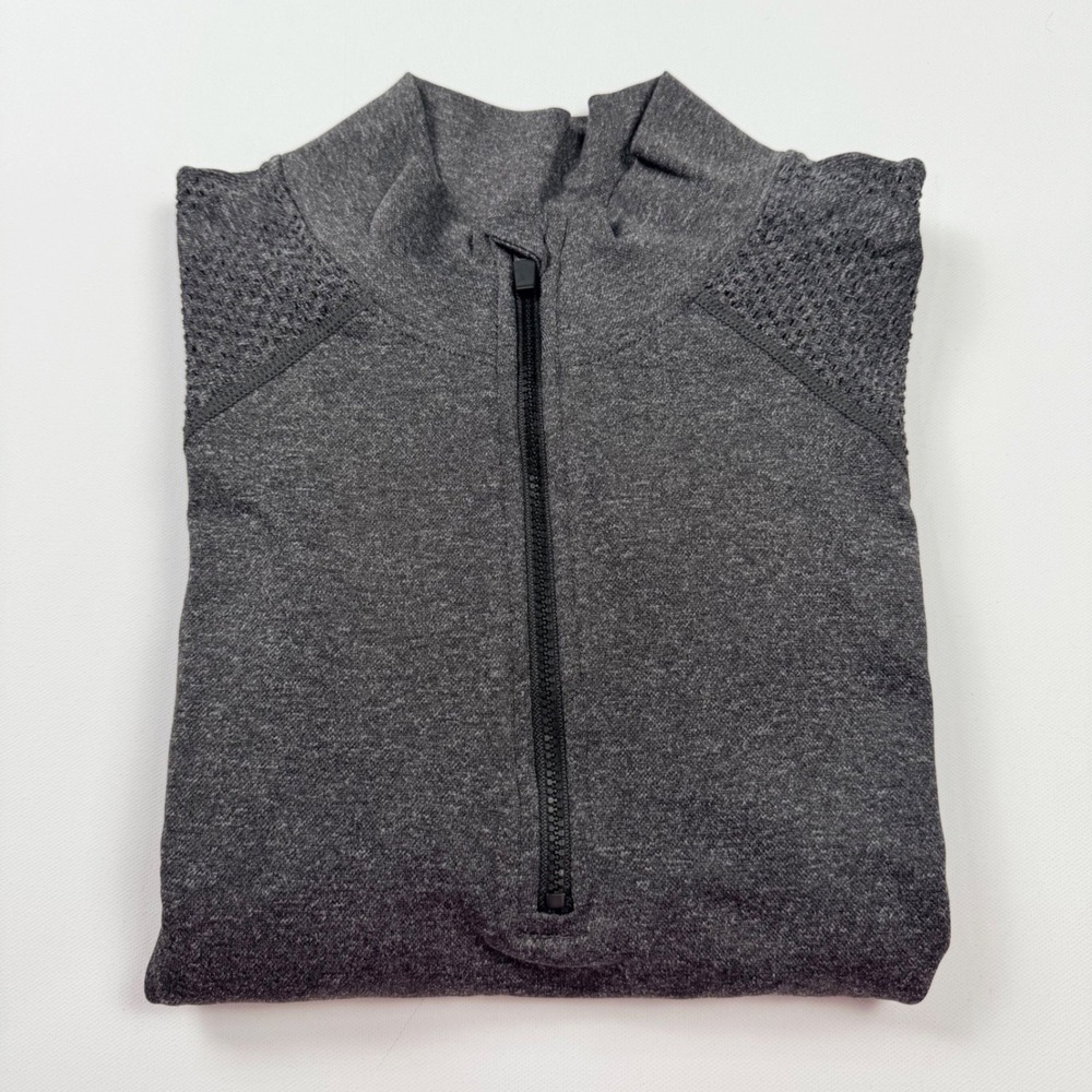 Fabletics Quarter Zip Pullover Womens Medium Gray Excellent Seamless Thumbhole